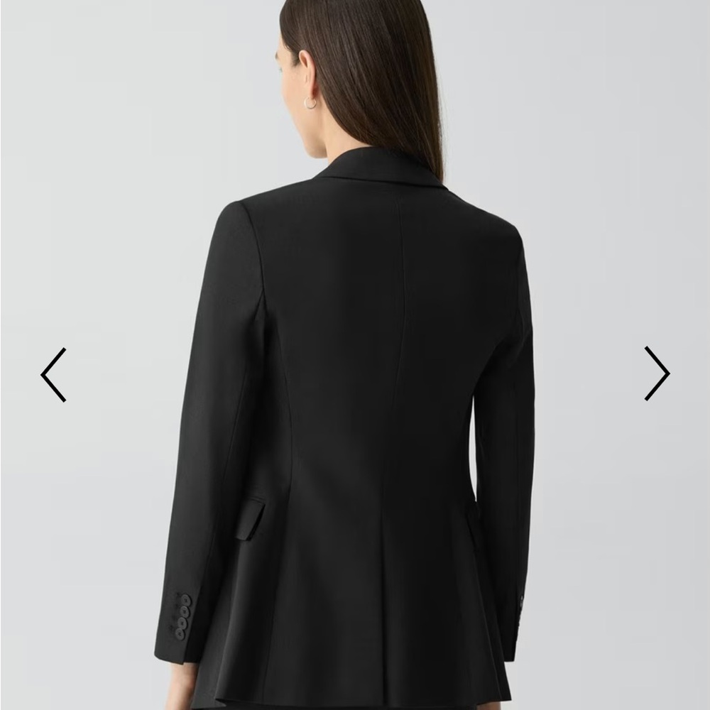 Theory Etiennette Blazer in Good Wool - Picture 3 of 6